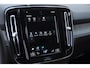 Volvo XC40 T5 272PK Automaat Plug-in hybrid Inscription Elektrische stoelen / Trekhaak / Panoramadak / Polestar tuning / Lederen bekleding / Adaptieve cruise control / Parkeersensoren met 360 camera / Harman Kardon audio / Mistlampen / Stoel - en stuurwielverwarming
