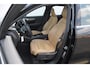 Volvo XC40 T5 272PK Automaat Plug-in hybrid Inscription Elektrische stoelen / Trekhaak / Panoramadak / Polestar tuning / Lederen bekleding / Adaptieve cruise control / Parkeersensoren met 360 camera / Harman Kardon audio / Mistlampen / Stoel - en stuurwielverwarming