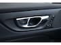 Volvo V60 2.0 T6 Plug-in hybrid AWD Plus Dark | Leder | Trekhaak | Achteruitrijcamera
