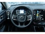 Volvo XC40 1.5 T4 Recharge Inscription | Plug-in Hybrid (PHEV) | Achteruitrijcamera | Parkeersensoren | Verwarmde Voorruit | Lederen Bekleding | Navigatie | Apple Carplay | Android Auto | Stoelverwarming