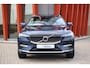 Volvo XC60 T6 Recharge AWD Ultimate Bright | Long Range | Stoelverwarmig | Trekhaak | 360° Camera | Leder | Pilot Assist | Keyless