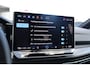 Volkswagen Golf 1.5 eHybrid 272pk GTE | SoH 100% | Panoramadak | Trekhaak | Head-up | Leder