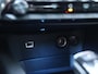 Peugeot 3008 SUV GT-Line 130pk Automaat | Trekhaak | Navigatie | All-weather banden | Apple en Android