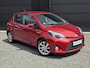 Toyota Yaris 1.5 Full Hybrid Dynamic | Navi | Cruise | Leder-Stof |