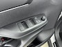 Toyota Yaris Cross 1.5 Hybrid Dynamic | Apple Carplay / Android Auto | Stoel-/stuurverwarming | Verwarmbare voorruit | Adaptive Cruise | Full LED | Keyless | Clima | Camera | 17 inch
