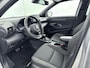 Toyota Yaris Cross 1.5 Hybrid Dynamic | Apple Carplay / Android Auto | Stoel-/stuurverwarming | Verwarmbare voorruit | Adaptive Cruise | Full LED | Keyless | Clima | Camera | 17 inch