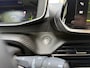 Peugeot 2008 1.2 PT Allure Pack STOELVERW. / CAMERA / CARPLAY / DAB / TREKHAA