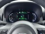Toyota Yaris Cross 1.5 Hybrid Explore | Apple Carplay / Android Auto | Stoelverwarming | Parkeersensoren voor/achter | Keyless | Camera | Full LED | 17 inch
