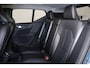Volvo XC40 B4 Plus Dark - Panorama/schuifdak - IntelliSafe Assist & Surround - 360º Camera - Harman/Kardon audio - Adaptieve LED koplampen - Verwarmde voorstoelen & stuur - Parkeersensoren voor & achter - Elektr. bedienb. voorstoelen met geheugen links - Draadloze tel. lader - Extra getint glas - 18' LMV