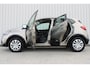 Renault Captur 0.9 TCe Expression | incl. 12 maanden garantie | Airco | Cruise control | Bluetooth | Navigatie | Keyless entry | Lichtmetalen velgen |