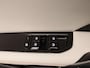 MG MG4 Electric Luxury 64 kWh | Apple Carplay/Android Auto | Achteruitrijcamera | Stoelverwarming |