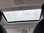 Hyundai Inster Evolve Sky 49 kWh | Winter Pack | Apple Carplay/Android Auto | Achteruitrijcamera | Batterijverwarming | Schuif/kantel dakje | Adaptief Cruise Control | Stoel/stuurverwarming |