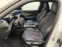 Peugeot 2008 1.2 GT-Line 130pk Automaat | Navigatie | Climate Control | Cruise Control | Camera | 18"LMV | Dodehoekdetectie | LED | Stoelverwarming | Apple Carplay/Android Auto |
