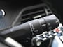 Peugeot e-208 EV GT Pack 50 kWh | Adaptive cruise control | Navigatie | Achteruitrijcamera | Alcantara bekleding | Lichtmetalen velgen 17 inch | Panorama dak | Afneembare trekhaak voor fietsendrager | Keyless entry en start | Extra getint glas | Stoelverwarming