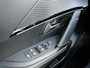 Peugeot e-208 EV GT Pack 50 kWh | Adaptive cruise control | Navigatie | Achteruitrijcamera | Alcantara bekleding | Lichtmetalen velgen 17 inch | Panorama dak | Afneembare trekhaak voor fietsendrager | Keyless entry en start | Extra getint glas | Stoelverwarming