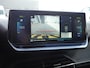 Peugeot e-208 EV GT Pack 50 kWh | Adaptive cruise control | Navigatie | Achteruitrijcamera | Alcantara bekleding | Lichtmetalen velgen 17 inch | Panorama dak | Afneembare trekhaak voor fietsendrager | Keyless entry en start | Extra getint glas | Stoelverwarming