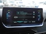 Peugeot e-208 EV GT Pack 50 kWh | Adaptive cruise control | Navigatie | Achteruitrijcamera | Alcantara bekleding | Lichtmetalen velgen 17 inch | Panorama dak | Afneembare trekhaak voor fietsendrager | Keyless entry en start | Extra getint glas | Stoelverwarming