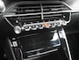 Peugeot e-208 EV GT Pack 50 kWh | Adaptive cruise control | Navigatie | Achteruitrijcamera | Alcantara bekleding | Lichtmetalen velgen 17 inch | Panorama dak | Afneembare trekhaak voor fietsendrager | Keyless entry en start | Extra getint glas | Stoelverwarming