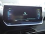 Peugeot e-208 EV GT Pack 50 kWh | Adaptive cruise control | Navigatie | Achteruitrijcamera | Alcantara bekleding | Lichtmetalen velgen 17 inch | Panorama dak | Afneembare trekhaak voor fietsendrager | Keyless entry en start | Extra getint glas | Stoelverwarming