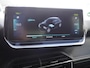 Peugeot e-208 EV GT Pack 50 kWh | Adaptive cruise control | Navigatie | Achteruitrijcamera | Alcantara bekleding | Lichtmetalen velgen 17 inch | Panorama dak | Afneembare trekhaak voor fietsendrager | Keyless entry en start | Extra getint glas | Stoelverwarming