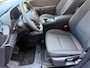 Lexus LBX Business Line 2WD, 4 seizoenbanden, Stoel en stuur verwarming, Dode hoek detectie,