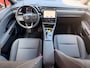 Lexus LBX Business Line 2WD, 4 seizoenbanden, Stoel en stuur verwarming, Dode hoek detectie,