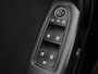 Renault Captur 1.6 E-Tech Hybrid 145 Business Zen | Stoelverwarming | Trekhaak | Camera | Carplay | Navigatie | Full LED | Climate control | Bluetooth | Parkeerhulp | Cruise control | Dealer Onderhouden