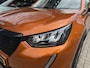 Peugeot 2008 1.2 Turbo 130PK Active | Trekhaak 1200KG | All Season banden | Navigatie | DAB | Apple carplay | Hoge zitpositie | Parkeersensoren | Climate Control | Cruise Control | Lichtmetalen velgen |