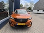 Peugeot 2008 1.2 Turbo 130PK Active | Trekhaak 1200KG | All Season banden | Navigatie | DAB | Apple carplay | Hoge zitpositie | Parkeersensoren | Climate Control | Cruise Control | Lichtmetalen velgen |