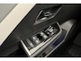 Opel Astra 1.2 Elegance 130 PK Automaat | AGR Stoel | Navigatie via Apple Carplay | Climate control | Camera | Led | Getint glas | Lichtmetalen velgen