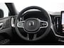 Volvo XC60 T6 Plug-in hybrid AWD Plus Black Edition | Demo Deal | 360 Camera | Adaptive Cruise & Pilot Assist | Schuif-/kanteldak | Dodehoekdetectie Met Correctie | Draadloze Telefoonlader  | Rijstrooksensor Met Correctie | Keyless Entry  | Stuurwielverwarming | Extra getint glas achter | Luchtvering