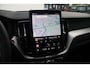 Volvo XC60 T6 Plug-in hybrid AWD Plus Black Edition | Demo Deal | 360 Camera | Adaptive Cruise & Pilot Assist | Schuif-/kanteldak | Dodehoekdetectie Met Correctie | Draadloze Telefoonlader  | Rijstrooksensor Met Correctie | Keyless Entry  | Stuurwielverwarming | Extra getint glas achter | Luchtvering