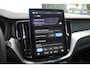 Volvo XC60 T6 Plug-in hybrid AWD Plus Black Edition | Demo Deal | 360 Camera | Adaptive Cruise & Pilot Assist | Schuif-/kanteldak | Dodehoekdetectie Met Correctie | Draadloze Telefoonlader  | Rijstrooksensor Met Correctie | Keyless Entry  | Stuurwielverwarming | Extra getint glas achter | Luchtvering