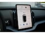 Volvo EX30 P3 Plus Europa 51 kWh | Adaptieve Cruise Control met Pilot Assist | Sfeerverlichting interieur | Premium audio by Harman Kardon | Verwarmbare voorstoelen + stuurwiel | Elektrische voorstoelen | Park Assist voor + achter | Parkeercamera | Blind Spot Information System |