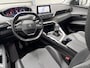 Peugeot 3008 Allure 1.2 Turbo 130pk | SCHUIF/KANTELDAK | HANDSFREE A.KLEP | LAGE KM-STAND! | 1e EIGENAAR | NAVI | CAMERA | DAB+ |