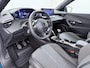 Peugeot 2008 SUV Allure 100pk | Automatische Airco | Navigatie via Apple Carplay en Android auto | Cruise control | Parkeersensoren achter | 17 inch lichtmetalen velgen | Led koplampen