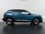 Peugeot 2008 SUV Allure 100pk | Automatische Airco | Navigatie via Apple Carplay en Android auto | Cruise control | Parkeersensoren achter | 17 inch lichtmetalen velgen | Led koplampen