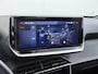 Peugeot 2008 SUV Allure 100pk | Automatische Airco | Navigatie via Apple Carplay en Android auto | Cruise control | Parkeersensoren achter | 17 inch lichtmetalen velgen | Led koplampen