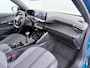 Peugeot 2008 SUV Allure 100pk | Automatische Airco | Navigatie via Apple Carplay en Android auto | Cruise control | Parkeersensoren achter | 17 inch lichtmetalen velgen | Led koplampen
