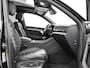 Volkswagen Touareg 3.0 TSi 462pk DSG eHybrid 4MOTION R · SOH 96.9% · Panoramadak · 360 Camera · Luchtvering · Wegklapbare Trekhaak · Stoelventilatie · Elek. Voorstoelen · 21'' Inch ·