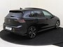 Volkswagen Golf 1.5 eHybrid GTE | SoH 95% | Panoramadak | Head-up display | Black style | 360 camera | Stoel- en stuurwielverwarming | Dodehoek detectie | Parkeerassistent |