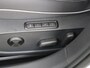 Volkswagen Golf 1.5 eHybrid GTE | SoH 95% | Panoramadak | Leder pakket ‘Vienna’ | Trekhaak | Black style | Parkeerassistent | Stoelventilatie voor | Adaptieve demping |
