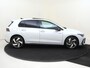 Volkswagen Golf 1.5 eHybrid GTE | SoH 99% | Panoramadak | Leder pakket ‘Vienna’ | Trekhaak | Head-up display | Black style | Stoelventilatie voor | Adaptieve demping |