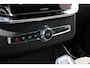 Volvo XC90 T8 Plug-in hybrid AWD Ultra Bright | Demo Deal | Luchtvering | Geventileerd leer met stoelkoeling | voorstoel(en) met massagefunctie | Google Navigatie | Head Up Display | Bowers & Wilkins audiosysteem | Standkachel | Stoelverwarming | 360° Parkeercamera | Extra getint glas