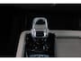 Volvo XC90 T8 Plug-in hybrid AWD Ultra Bright | Demo Deal | Luchtvering | Geventileerd leer met stoelkoeling | voorstoel(en) met massagefunctie | Google Navigatie | Head Up Display | Bowers & Wilkins audiosysteem | Standkachel | Stoelverwarming | 360° Parkeercamera | Extra getint glas