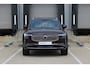 Volvo XC90 T8 Plug-in hybrid AWD Ultra Bright | Demo Deal | Luchtvering | Geventileerd leer met stoelkoeling | voorstoel(en) met massagefunctie | Google Navigatie | Head Up Display | Bowers & Wilkins audiosysteem | Standkachel | Stoelverwarming | 360° Parkeercamera | Extra getint glas
