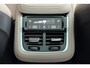 Volvo XC90 T8 Plug-in hybrid AWD Ultra Bright | Demo Deal | Luchtvering | Geventileerd leer met stoelkoeling | voorstoel(en) met massagefunctie | Google Navigatie | Head Up Display | Bowers & Wilkins audiosysteem | Standkachel | Stoelverwarming | 360° Parkeercamera | Extra getint glas