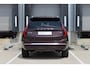 Volvo XC90 T8 Plug-in hybrid AWD Ultra Bright | Demo Deal | Luchtvering | Geventileerd leer met stoelkoeling | voorstoel(en) met massagefunctie | Google Navigatie | Head Up Display | Bowers & Wilkins audiosysteem | Standkachel | Stoelverwarming | 360° Parkeercamera | Extra getint glas