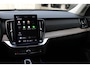 Volvo XC90 T8 Plug-in hybrid AWD Ultra Dark | | Demo Deal | Adaptieve Cruise Control met Pilot Assist | Harman Kardon audiosysteem | Elektrisch bedienbaar panoramisch schuif/-kanteldak | Elektrische voorstoelen met geheugen | Verwarmbare voorstoelen + stuurwiel | 360 Parkeercamera | Park Assist voor + achter | 4-Zone Climate Control | Head-Up Display | 21'' Lichtmetalen wielen |
