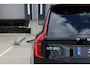 Volvo XC90 T8 Plug-in hybrid AWD Ultra Dark | | Demo Deal | Adaptieve Cruise Control met Pilot Assist | Harman Kardon audiosysteem | Elektrisch bedienbaar panoramisch schuif/-kanteldak | Elektrische voorstoelen met geheugen | Verwarmbare voorstoelen + stuurwiel | 360 Parkeercamera | Park Assist voor + achter | 4-Zone Climate Control | Head-Up Display | 21'' Lichtmetalen wielen |
